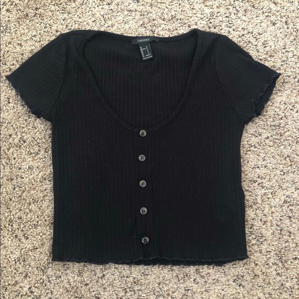 cropped black shirt